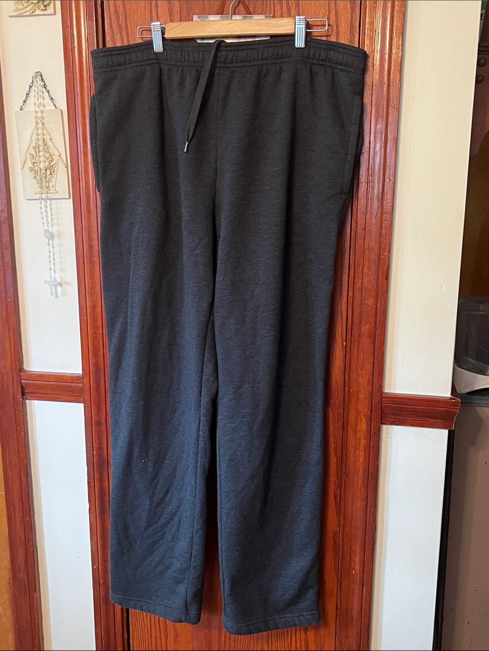 Amazon Essentials Black Men’s Drawstring Joggers